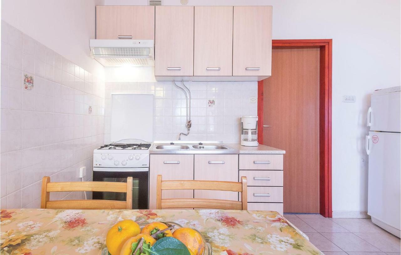 Awesome Apartment In Pula With Wifi 外观 照片